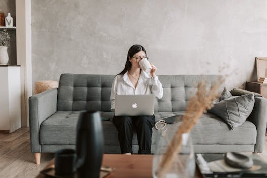 Smart Homes Simplified: Integrating IoT for a Connected Lifestyle